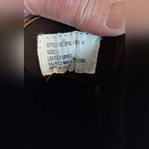 Tamarack Women's Boots - Picture 5 of 9